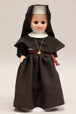 Madame alexander cheap nun doll